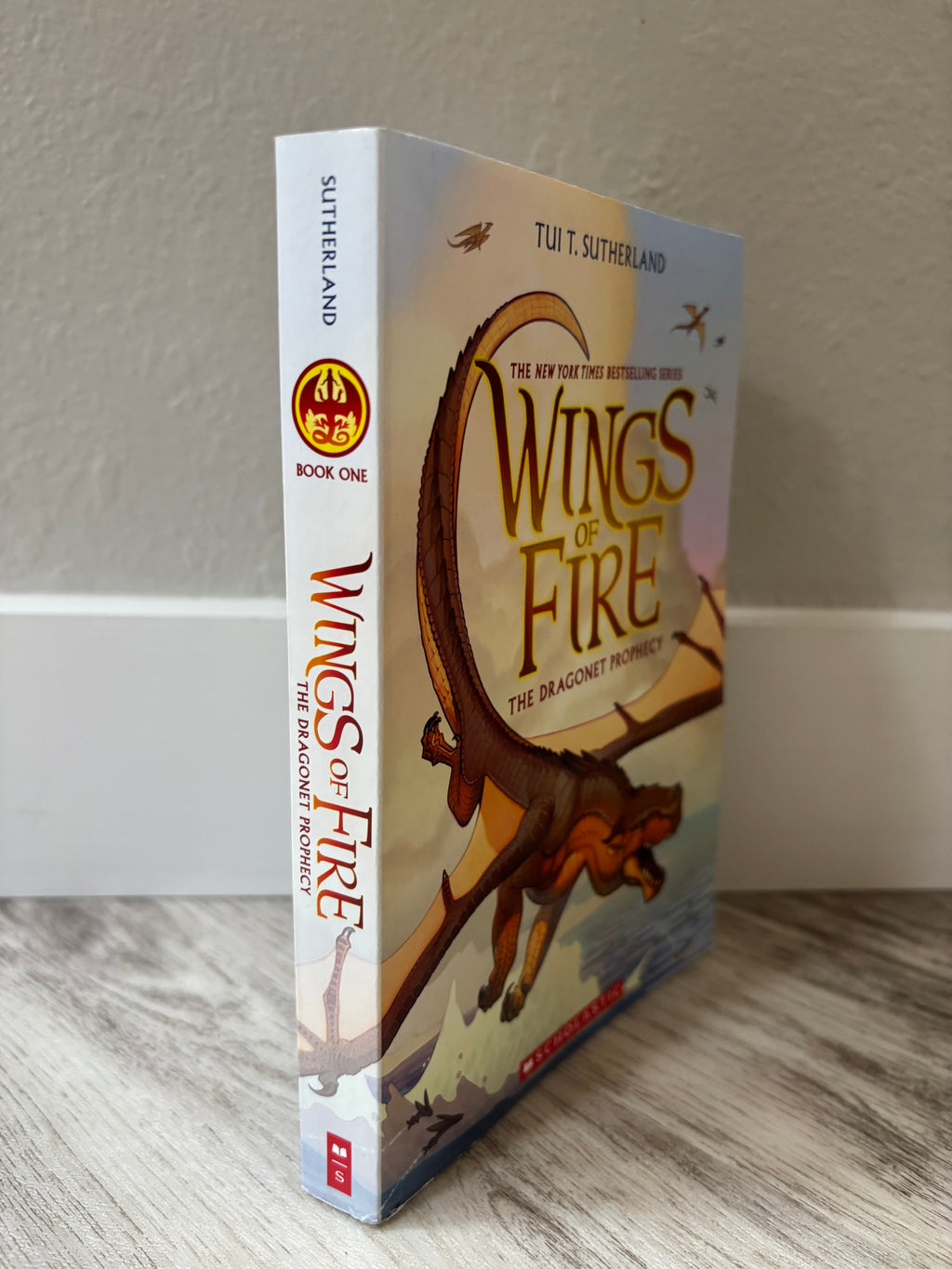 Wings of Fire: The Dragonet Prophecy by Tui T. Sutherland