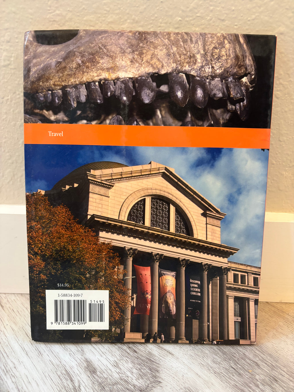 NATIONAL MUSEUM of NATURAL HISTORY: Official Guide to the Smithsonian