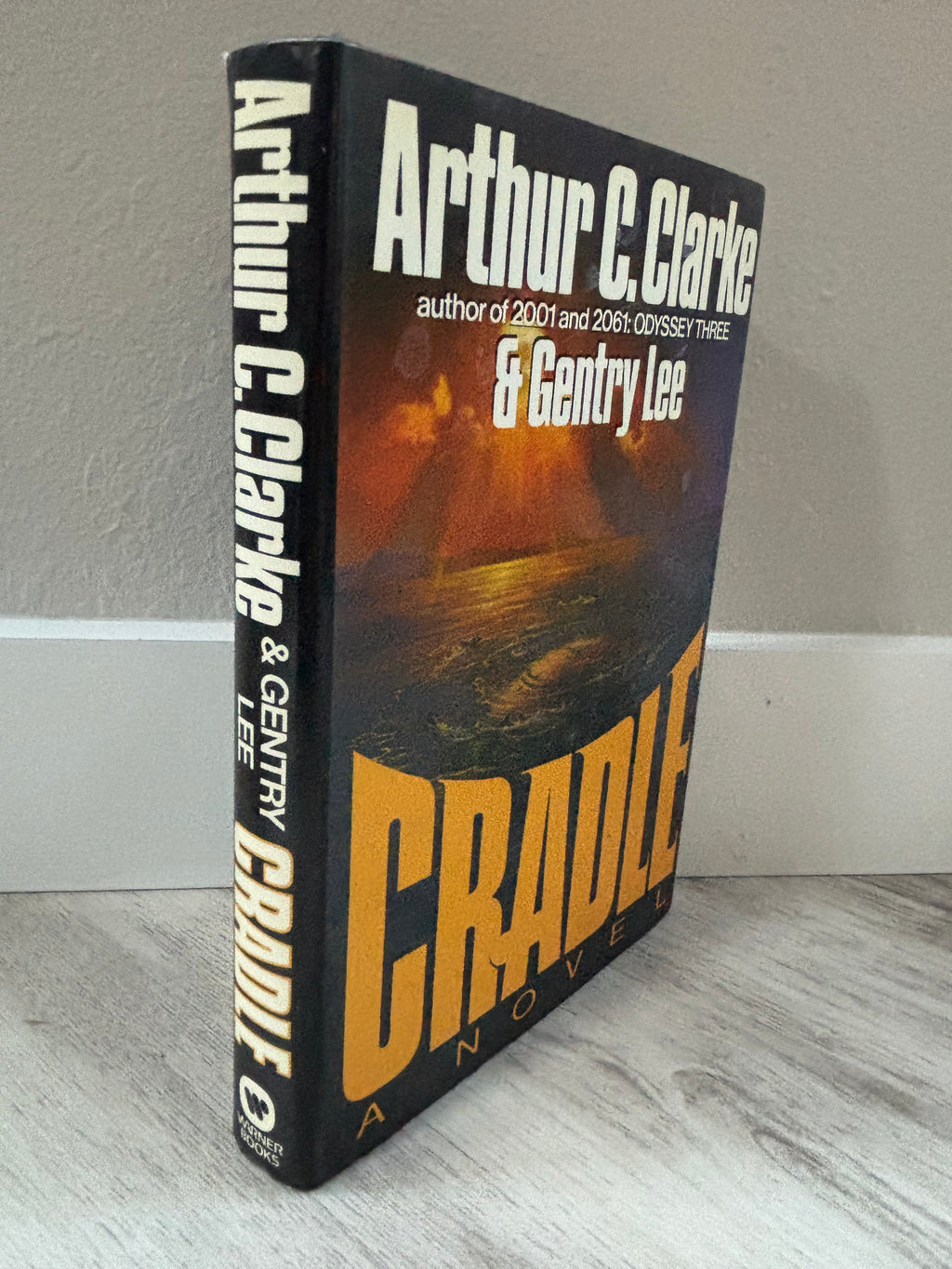 Cradle by Arthur C. Clarke & Gentry Lee