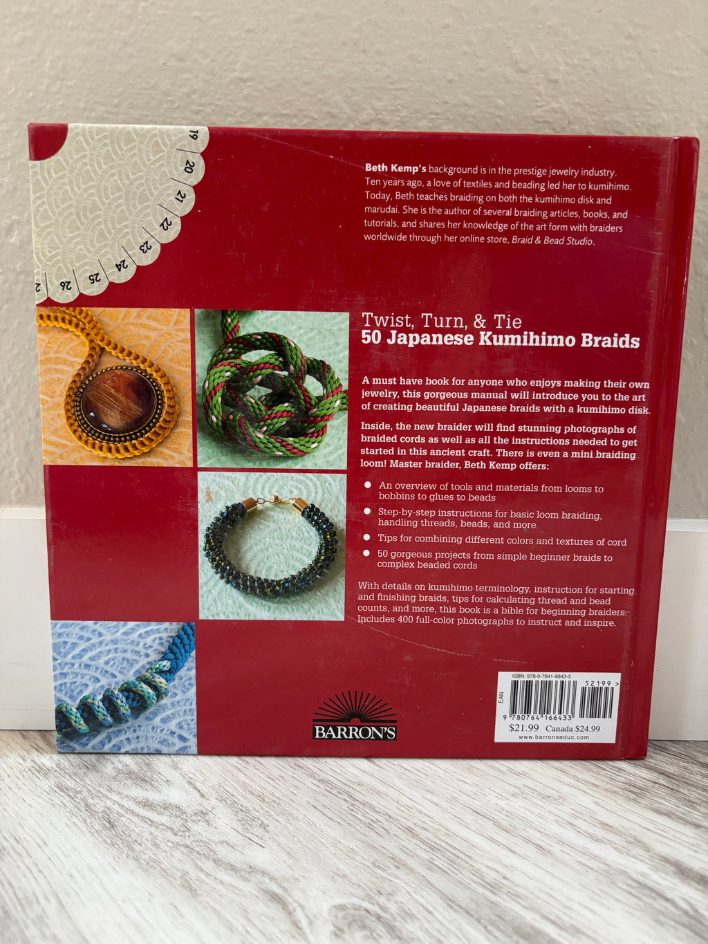 Twist, Turn & Tie: 50 Japanese Kumihimo Braids by Beth Kemp