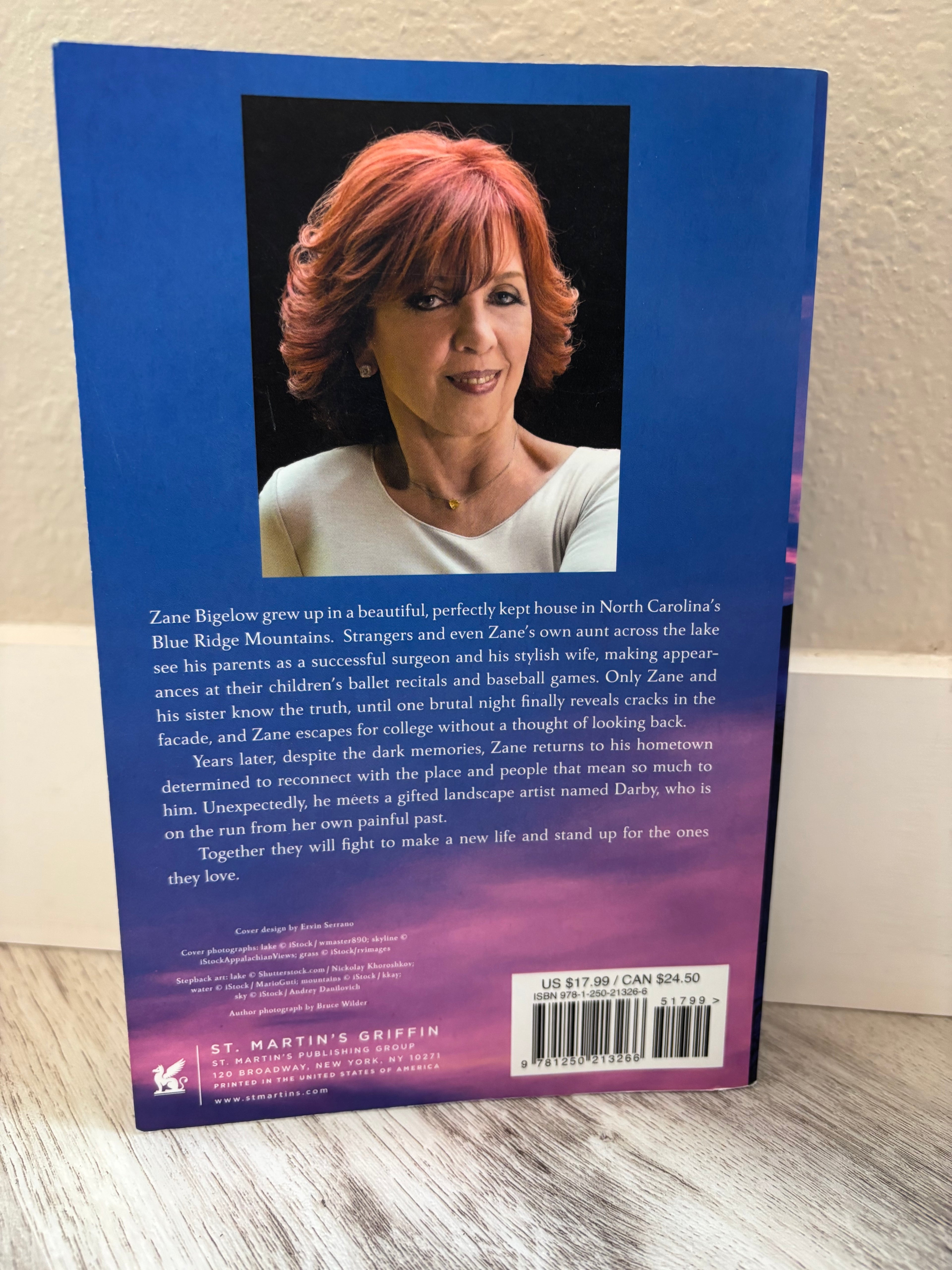 Under Currents by Nora Roberts